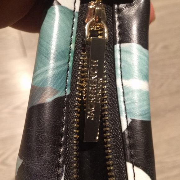 🌸🌼🍀 Beautiful floral bag by Jack French 🌼🍀 - Picture 7 of 13